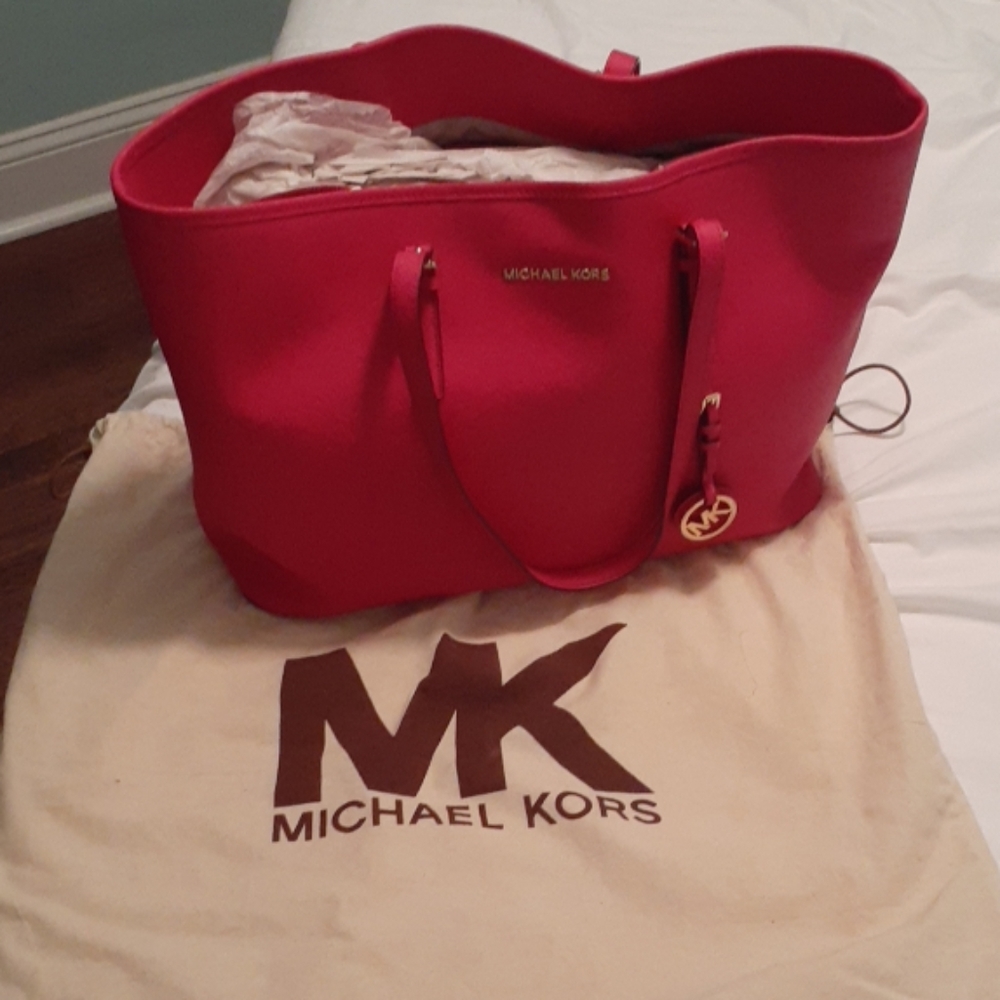 Michael Kors large tote with matching wallet